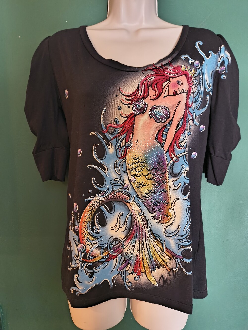 Crystal Mermaid Roost Sleeve Top In Size Medium